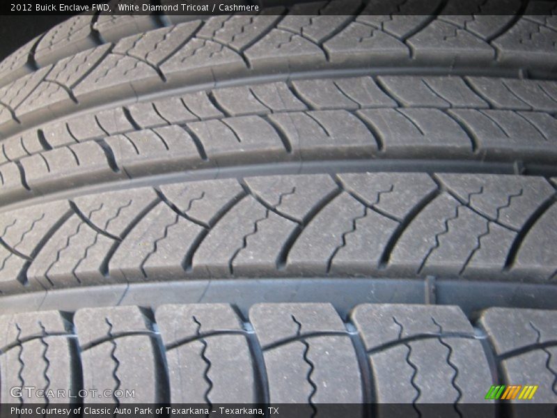 White Diamond Tricoat / Cashmere 2012 Buick Enclave FWD