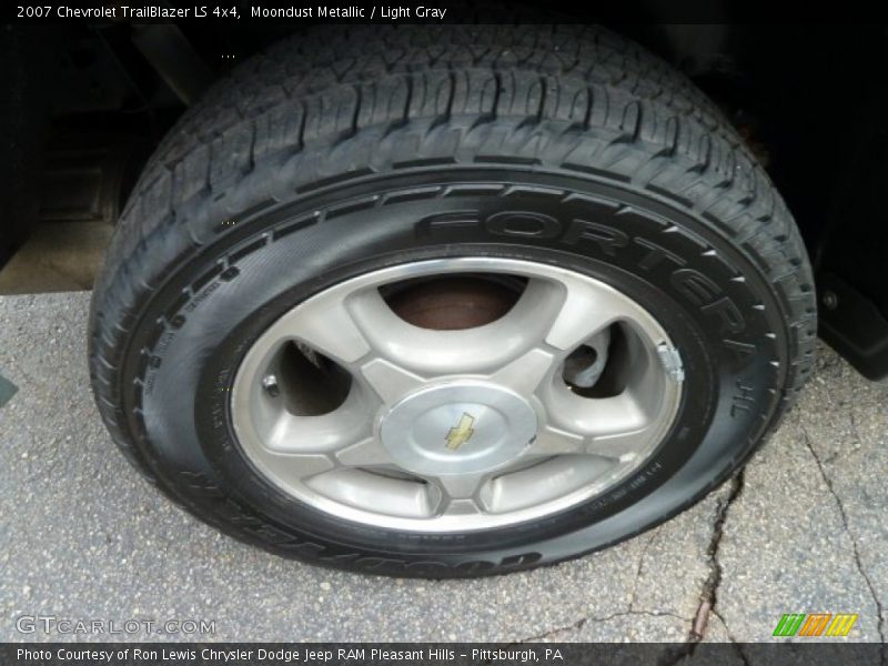 Moondust Metallic / Light Gray 2007 Chevrolet TrailBlazer LS 4x4