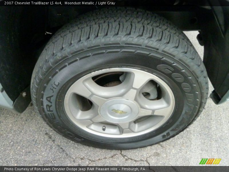 Moondust Metallic / Light Gray 2007 Chevrolet TrailBlazer LS 4x4