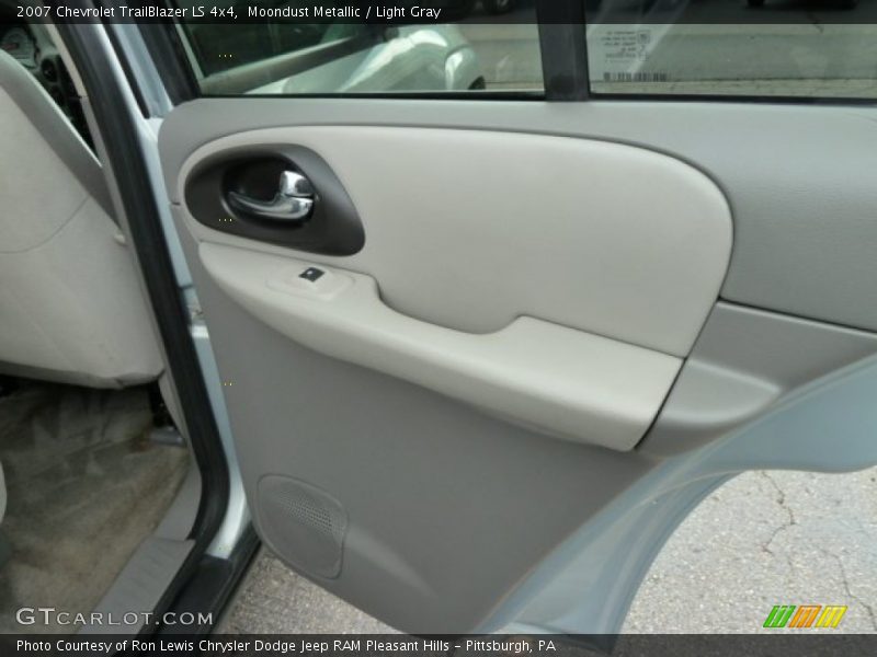 Moondust Metallic / Light Gray 2007 Chevrolet TrailBlazer LS 4x4