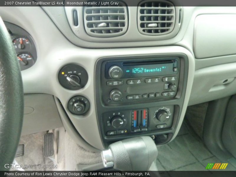 Moondust Metallic / Light Gray 2007 Chevrolet TrailBlazer LS 4x4