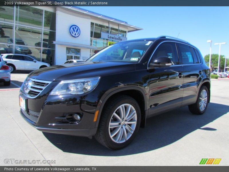 Deep Black Metallic / Sandstone 2009 Volkswagen Tiguan SE