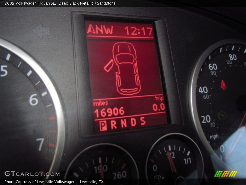 Deep Black Metallic / Sandstone 2009 Volkswagen Tiguan SE