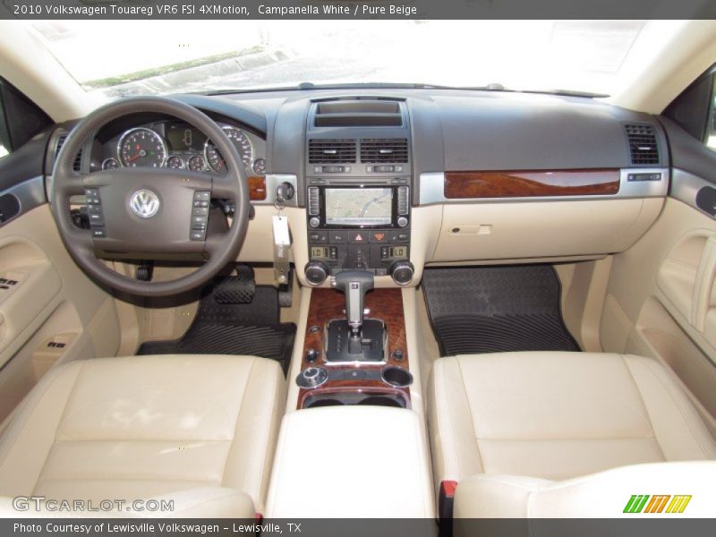 Dashboard of 2010 Touareg VR6 FSI 4XMotion