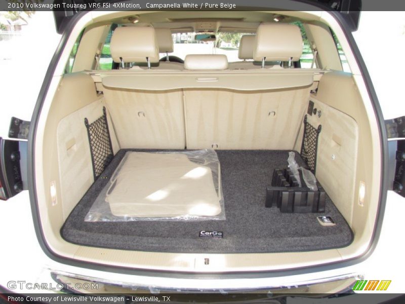  2010 Touareg VR6 FSI 4XMotion Trunk