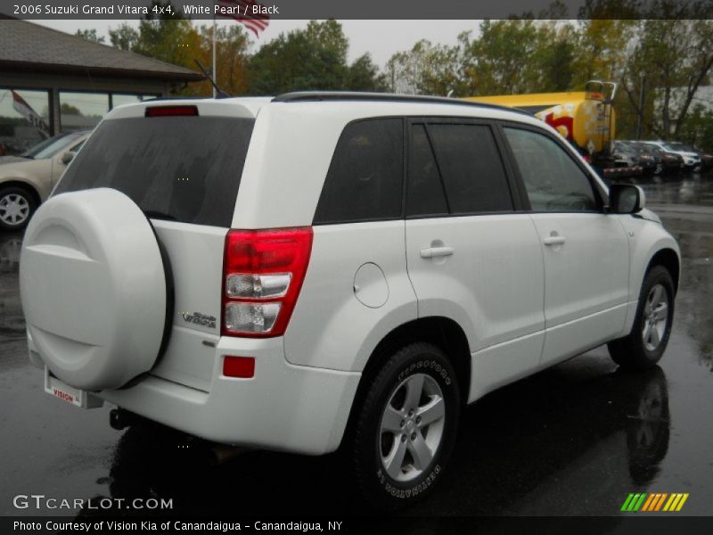 White Pearl / Black 2006 Suzuki Grand Vitara 4x4