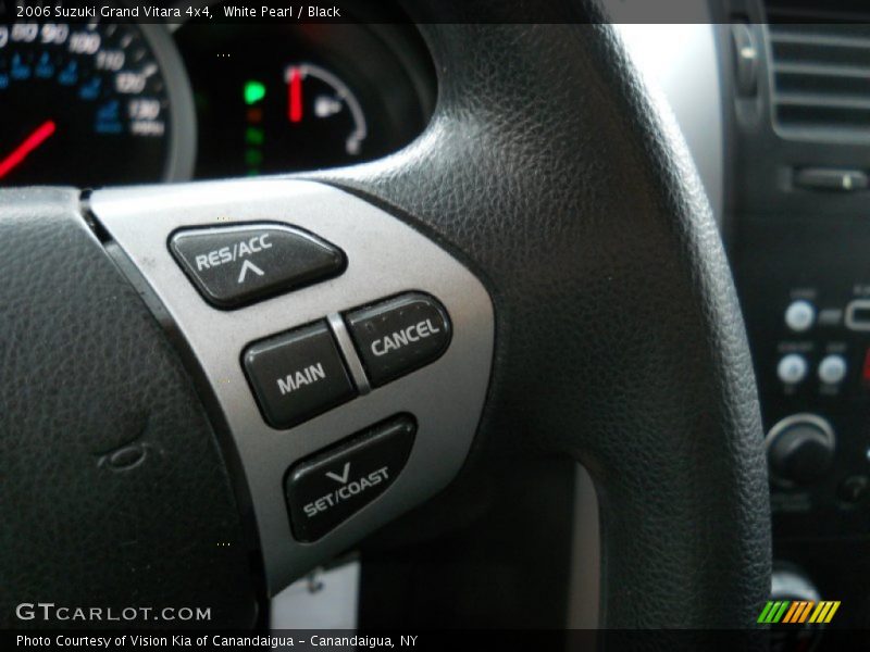 White Pearl / Black 2006 Suzuki Grand Vitara 4x4