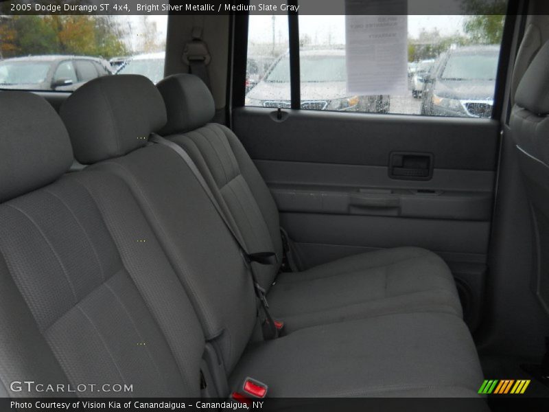 Bright Silver Metallic / Medium Slate Gray 2005 Dodge Durango ST 4x4