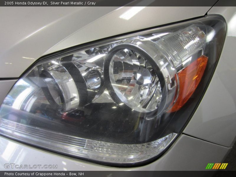 Silver Pearl Metallic / Gray 2005 Honda Odyssey EX