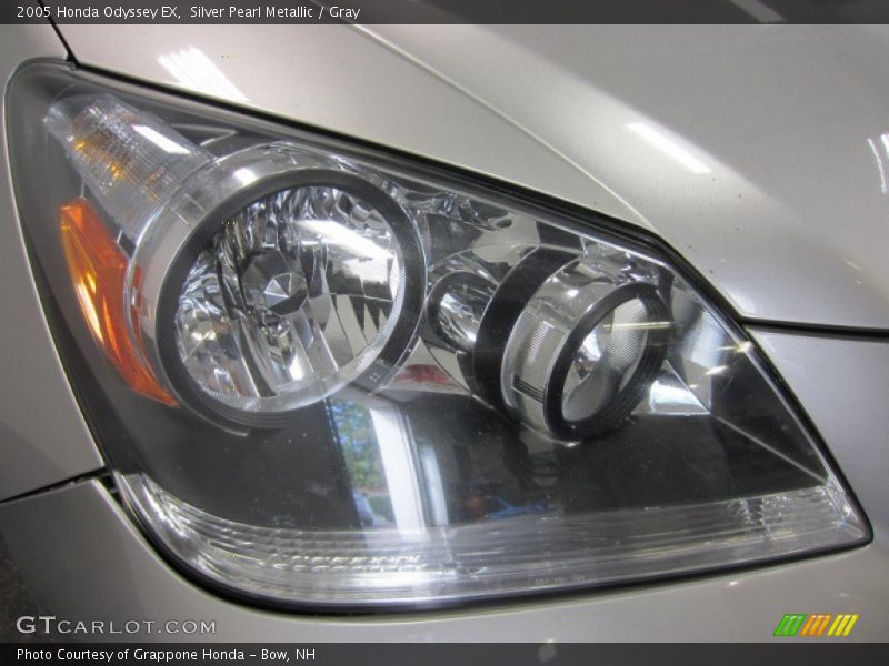 Silver Pearl Metallic / Gray 2005 Honda Odyssey EX