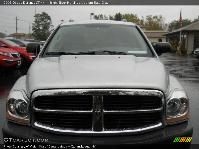 Bright Silver Metallic / Medium Slate Gray 2005 Dodge Durango ST 4x4