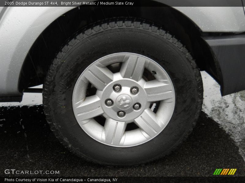 Bright Silver Metallic / Medium Slate Gray 2005 Dodge Durango ST 4x4