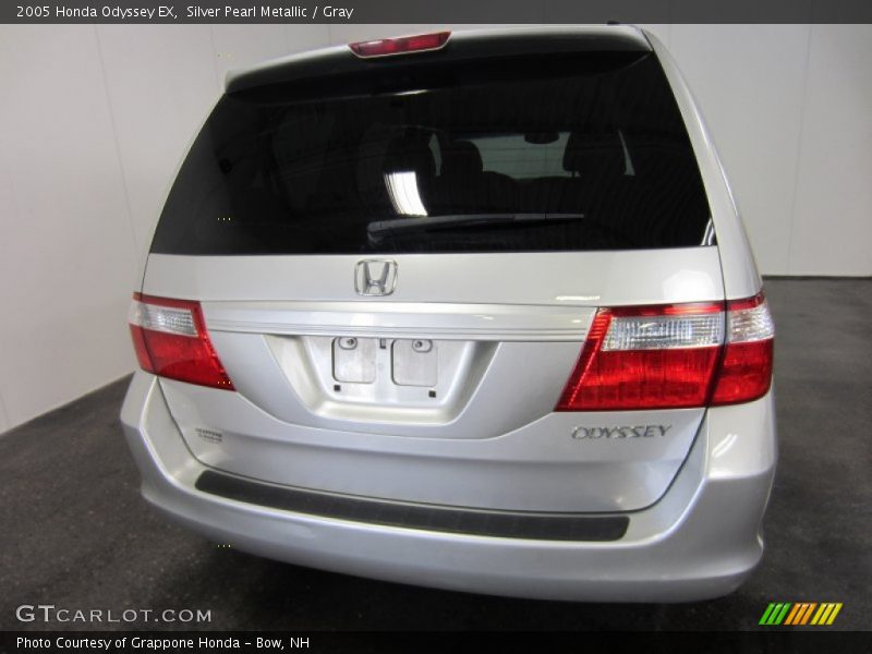 Silver Pearl Metallic / Gray 2005 Honda Odyssey EX