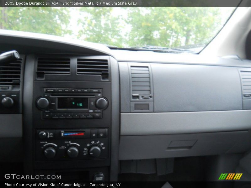 Bright Silver Metallic / Medium Slate Gray 2005 Dodge Durango ST 4x4