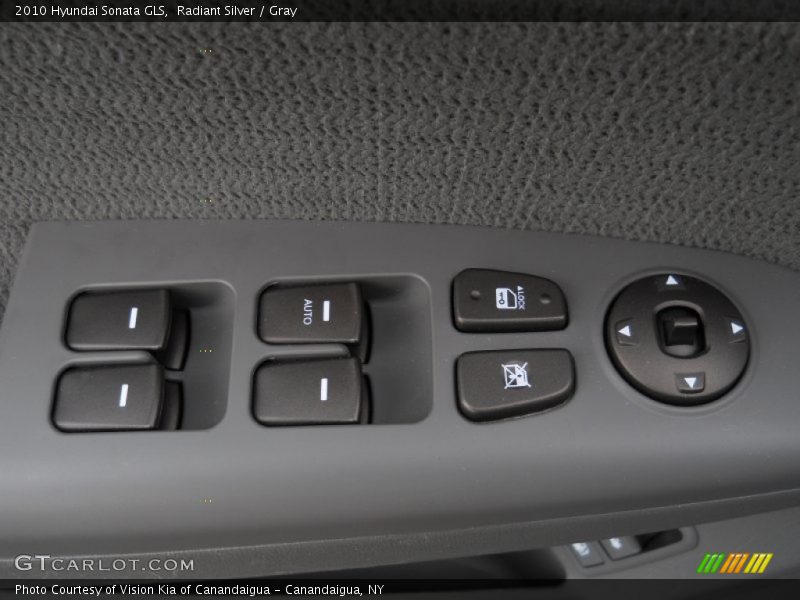 Radiant Silver / Gray 2010 Hyundai Sonata GLS