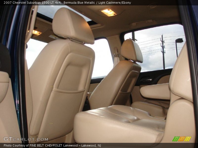  2007 Suburban 1500 LT 4x4 Light Cashmere/Ebony Interior