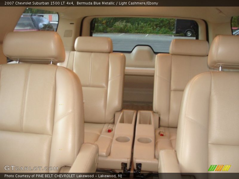  2007 Suburban 1500 LT 4x4 Light Cashmere/Ebony Interior