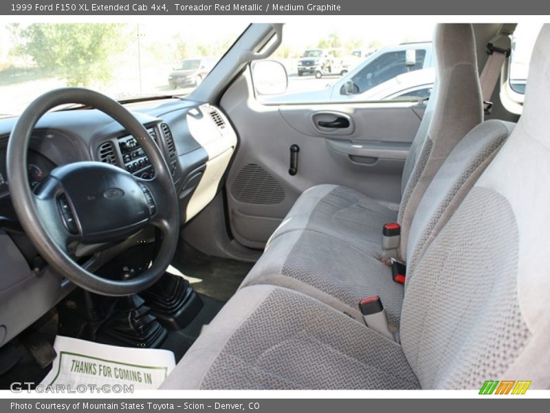 Toreador Red Metallic / Medium Graphite 1999 Ford F150 XL Extended Cab 4x4