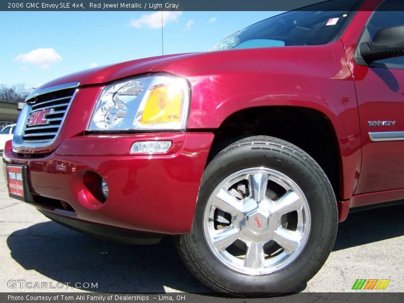 Red Jewel Metallic / Light Gray 2006 GMC Envoy SLE 4x4