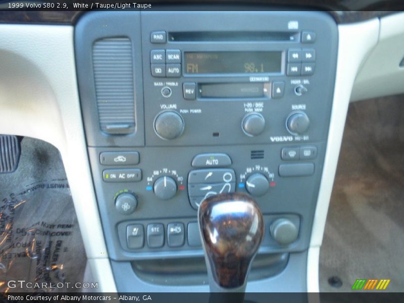 White / Taupe/Light Taupe 1999 Volvo S80 2.9
