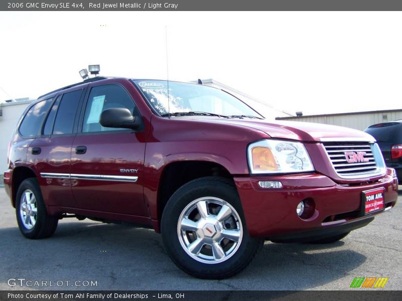 Red Jewel Metallic / Light Gray 2006 GMC Envoy SLE 4x4