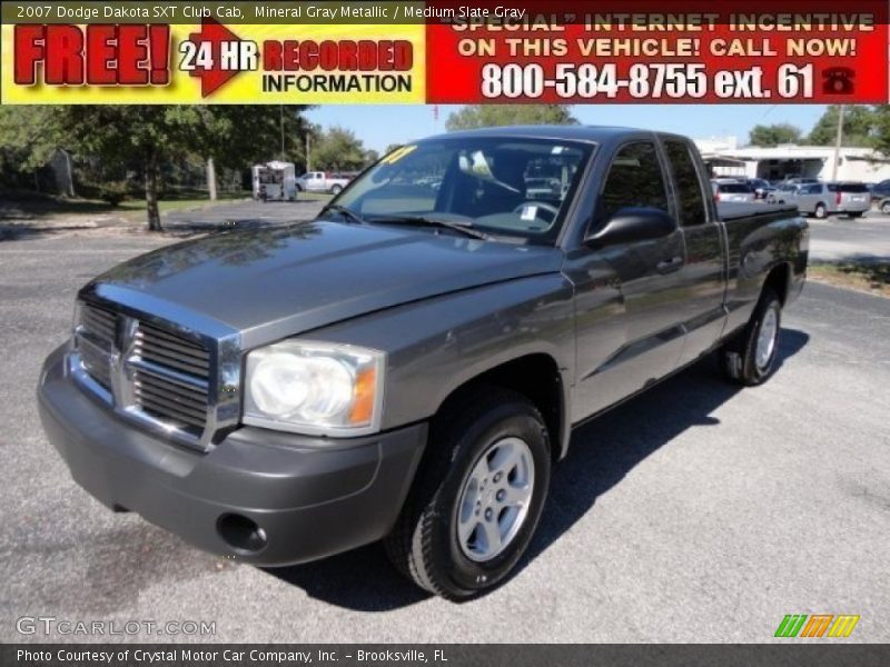 Mineral Gray Metallic / Medium Slate Gray 2007 Dodge Dakota SXT Club Cab
