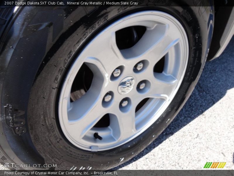  2007 Dakota SXT Club Cab Wheel
