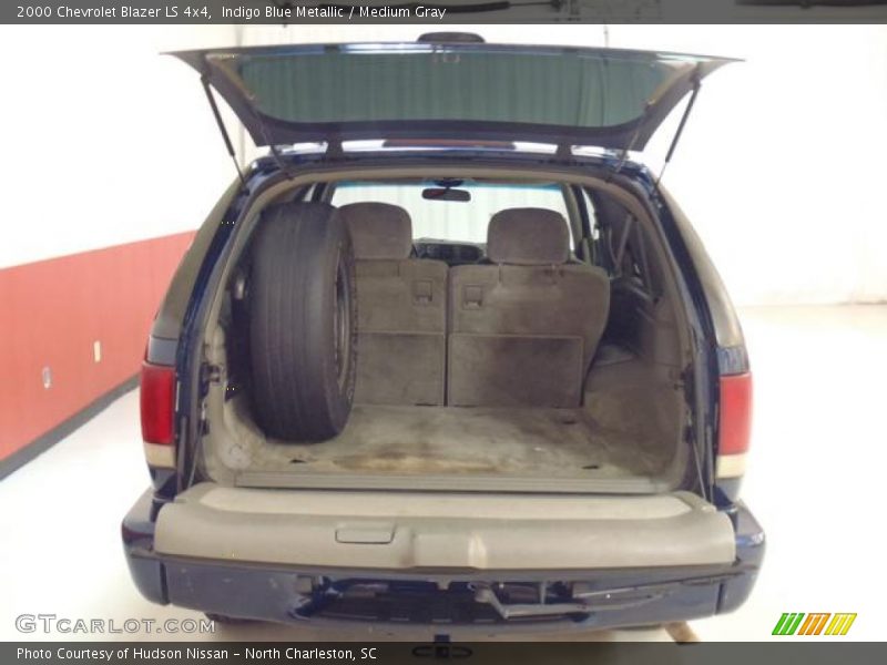  2000 Blazer LS 4x4 Trunk