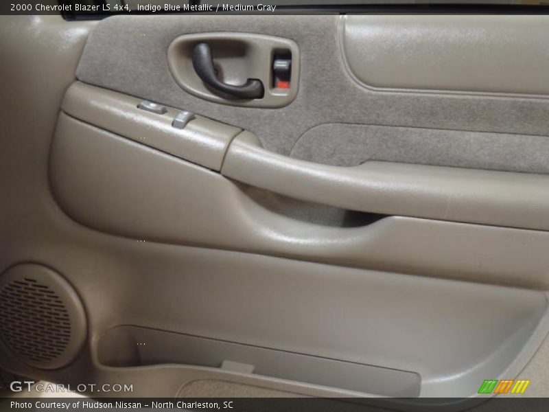 Indigo Blue Metallic / Medium Gray 2000 Chevrolet Blazer LS 4x4