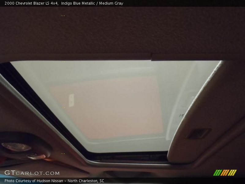 Indigo Blue Metallic / Medium Gray 2000 Chevrolet Blazer LS 4x4