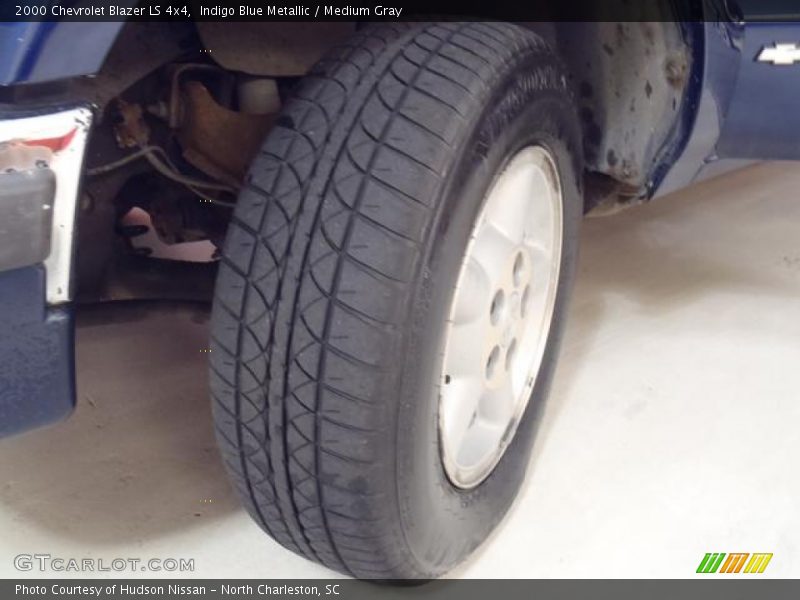 Indigo Blue Metallic / Medium Gray 2000 Chevrolet Blazer LS 4x4