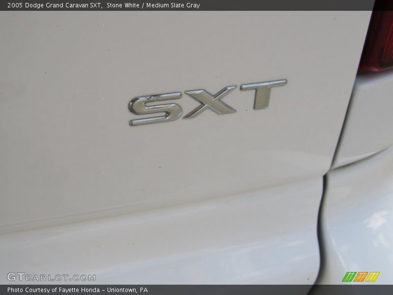 Stone White / Medium Slate Gray 2005 Dodge Grand Caravan SXT