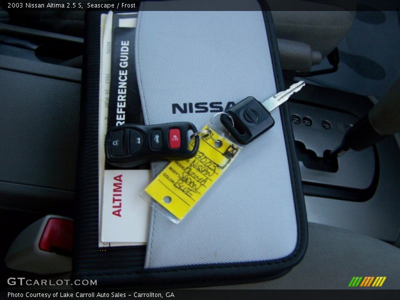 Keys of 2003 Altima 2.5 S