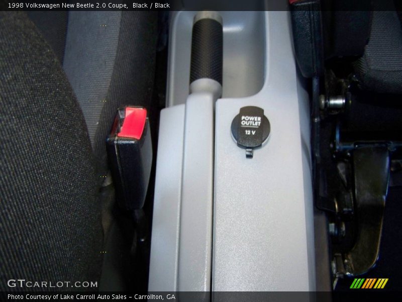 Black / Black 1998 Volkswagen New Beetle 2.0 Coupe