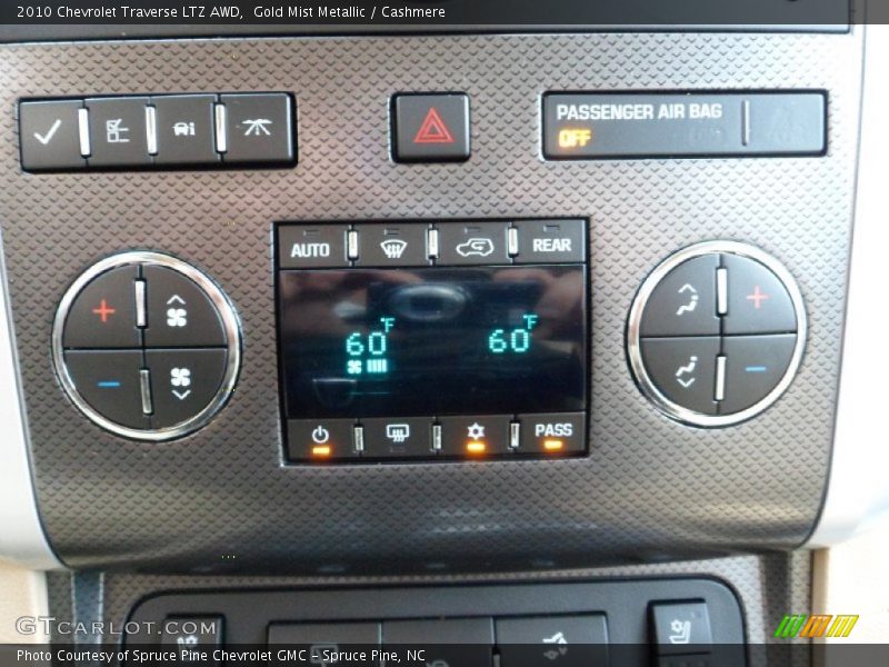 Controls of 2010 Traverse LTZ AWD