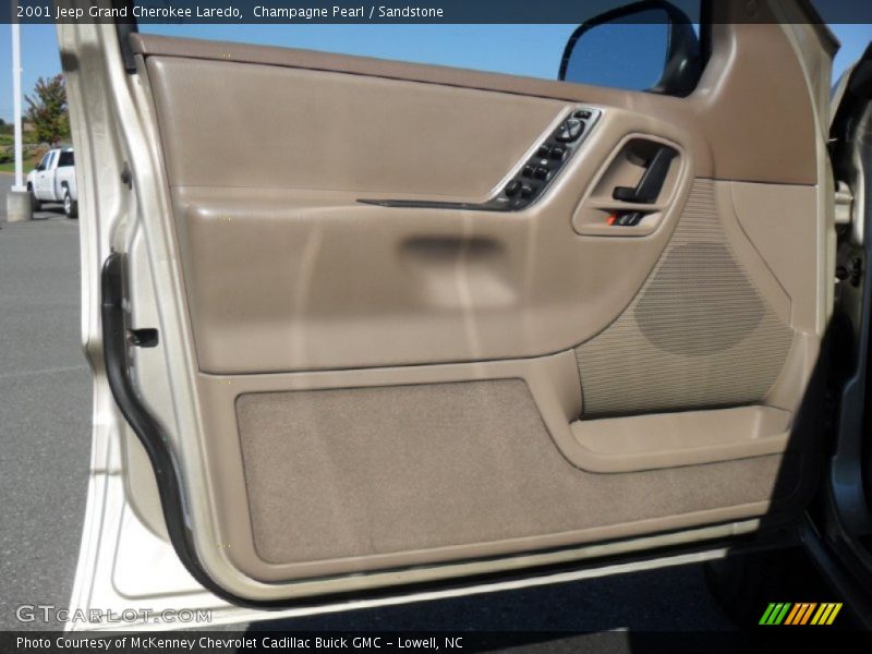 Champagne Pearl / Sandstone 2001 Jeep Grand Cherokee Laredo