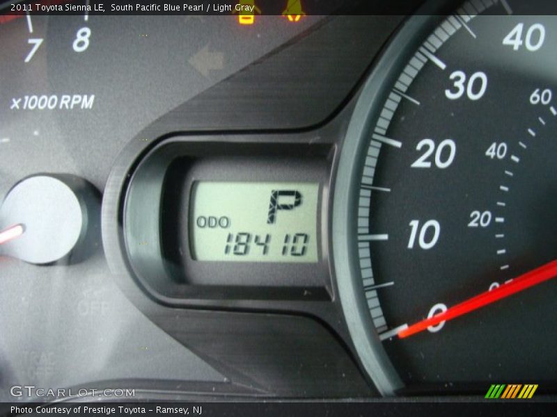 South Pacific Blue Pearl / Light Gray 2011 Toyota Sienna LE