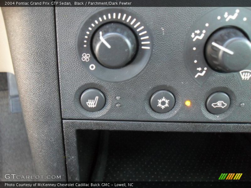 Black / Parchment/Dark Pewter 2004 Pontiac Grand Prix GTP Sedan