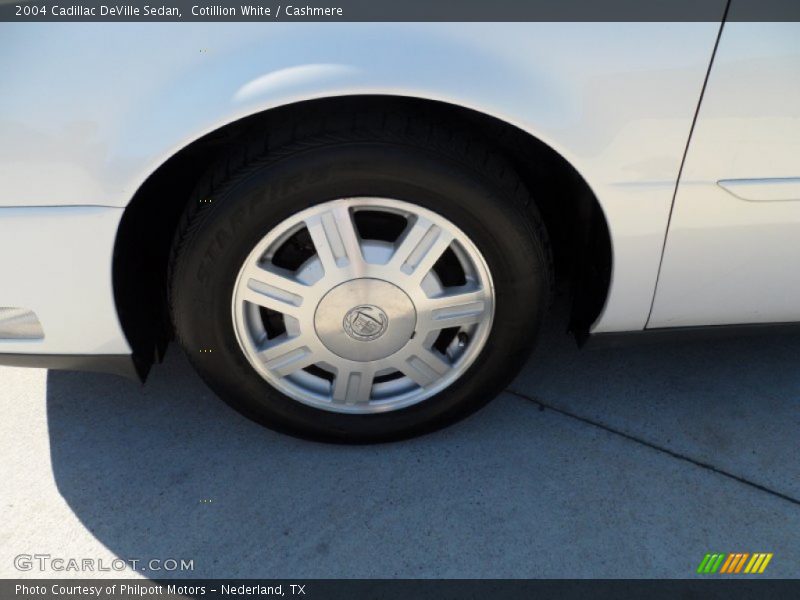 Cotillion White / Cashmere 2004 Cadillac DeVille Sedan
