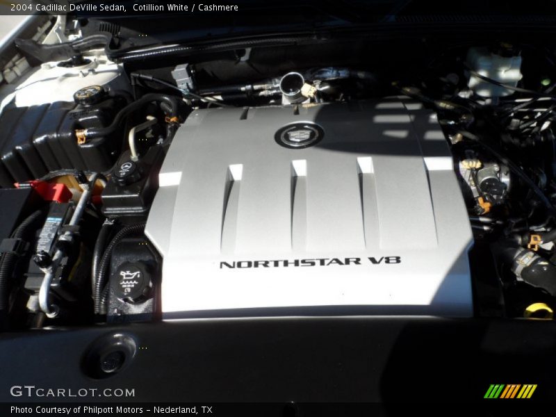 Cotillion White / Cashmere 2004 Cadillac DeVille Sedan