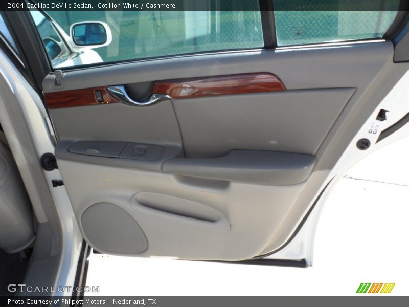 Cotillion White / Cashmere 2004 Cadillac DeVille Sedan