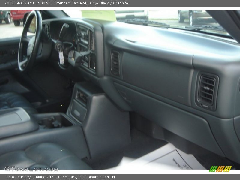 Onyx Black / Graphite 2002 GMC Sierra 1500 SLT Extended Cab 4x4