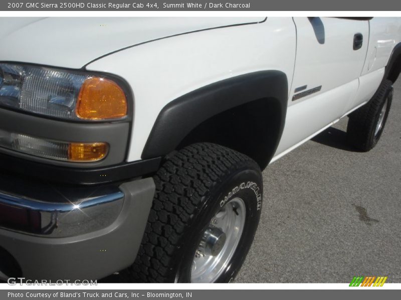 Summit White / Dark Charcoal 2007 GMC Sierra 2500HD Classic Regular Cab 4x4