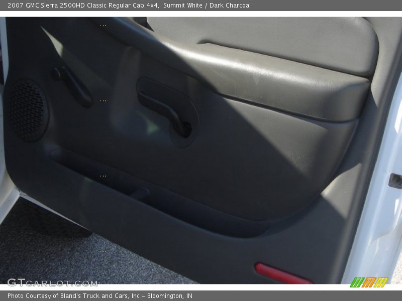 Summit White / Dark Charcoal 2007 GMC Sierra 2500HD Classic Regular Cab 4x4