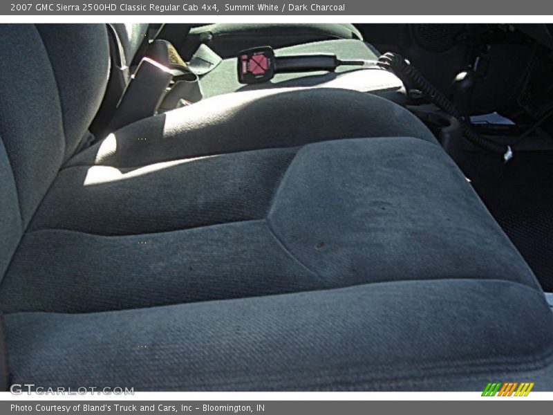 Summit White / Dark Charcoal 2007 GMC Sierra 2500HD Classic Regular Cab 4x4