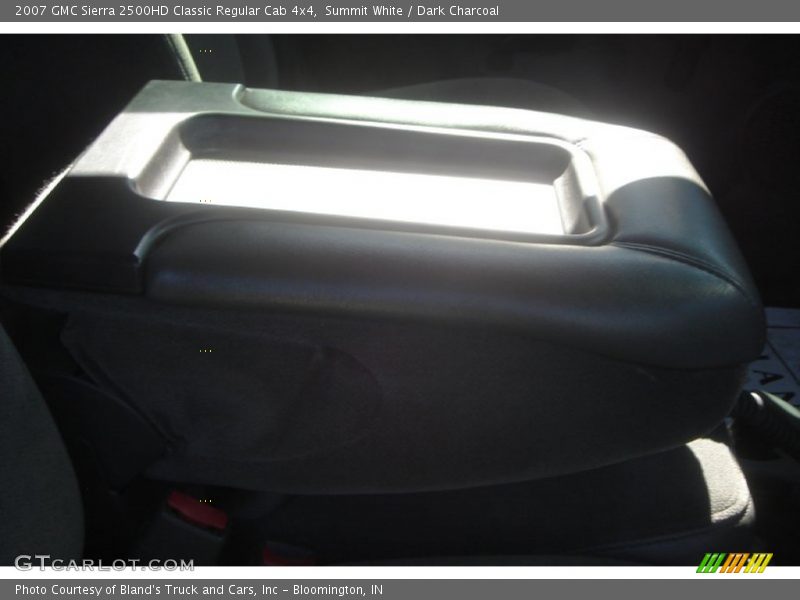 Summit White / Dark Charcoal 2007 GMC Sierra 2500HD Classic Regular Cab 4x4