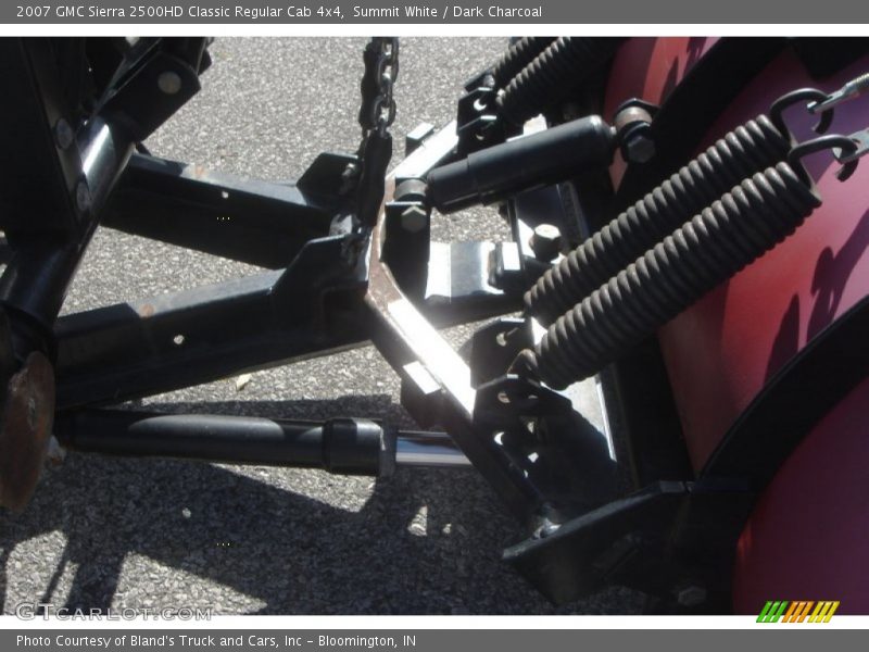 Summit White / Dark Charcoal 2007 GMC Sierra 2500HD Classic Regular Cab 4x4