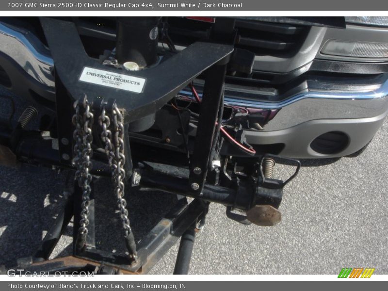 Summit White / Dark Charcoal 2007 GMC Sierra 2500HD Classic Regular Cab 4x4