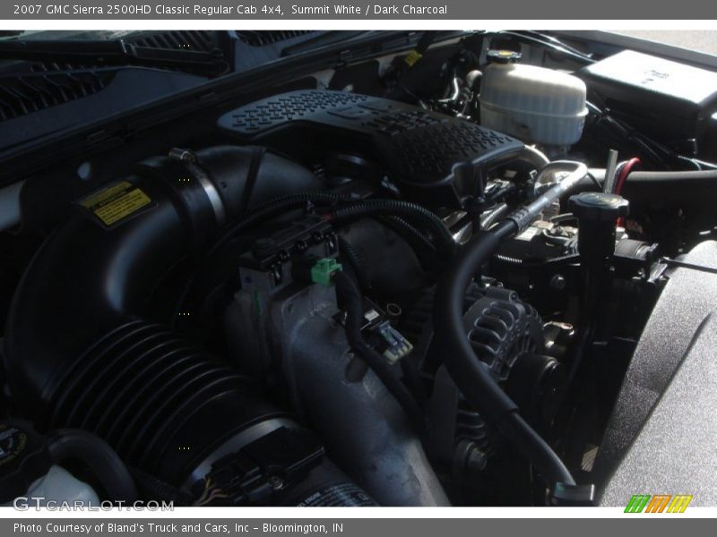 Summit White / Dark Charcoal 2007 GMC Sierra 2500HD Classic Regular Cab 4x4