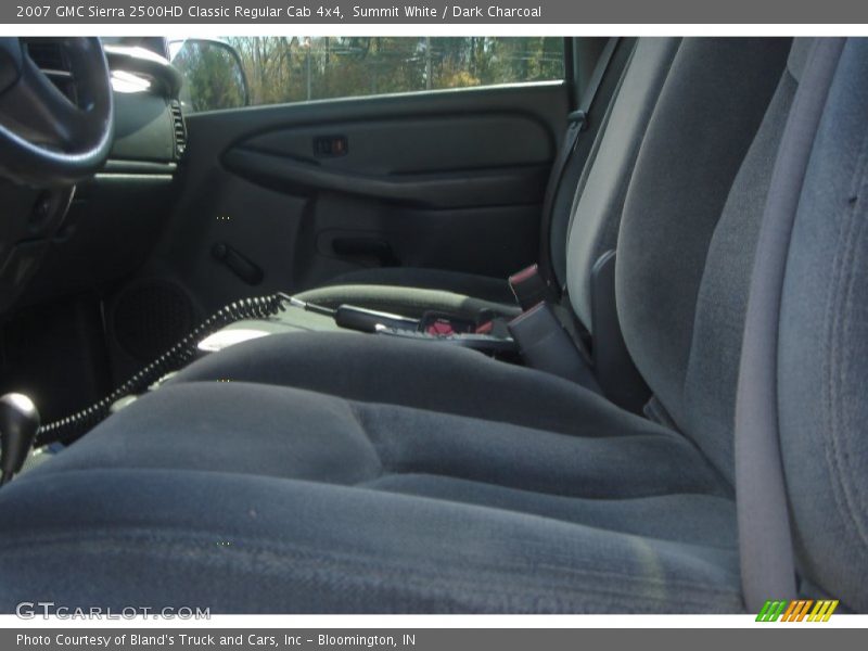 Summit White / Dark Charcoal 2007 GMC Sierra 2500HD Classic Regular Cab 4x4